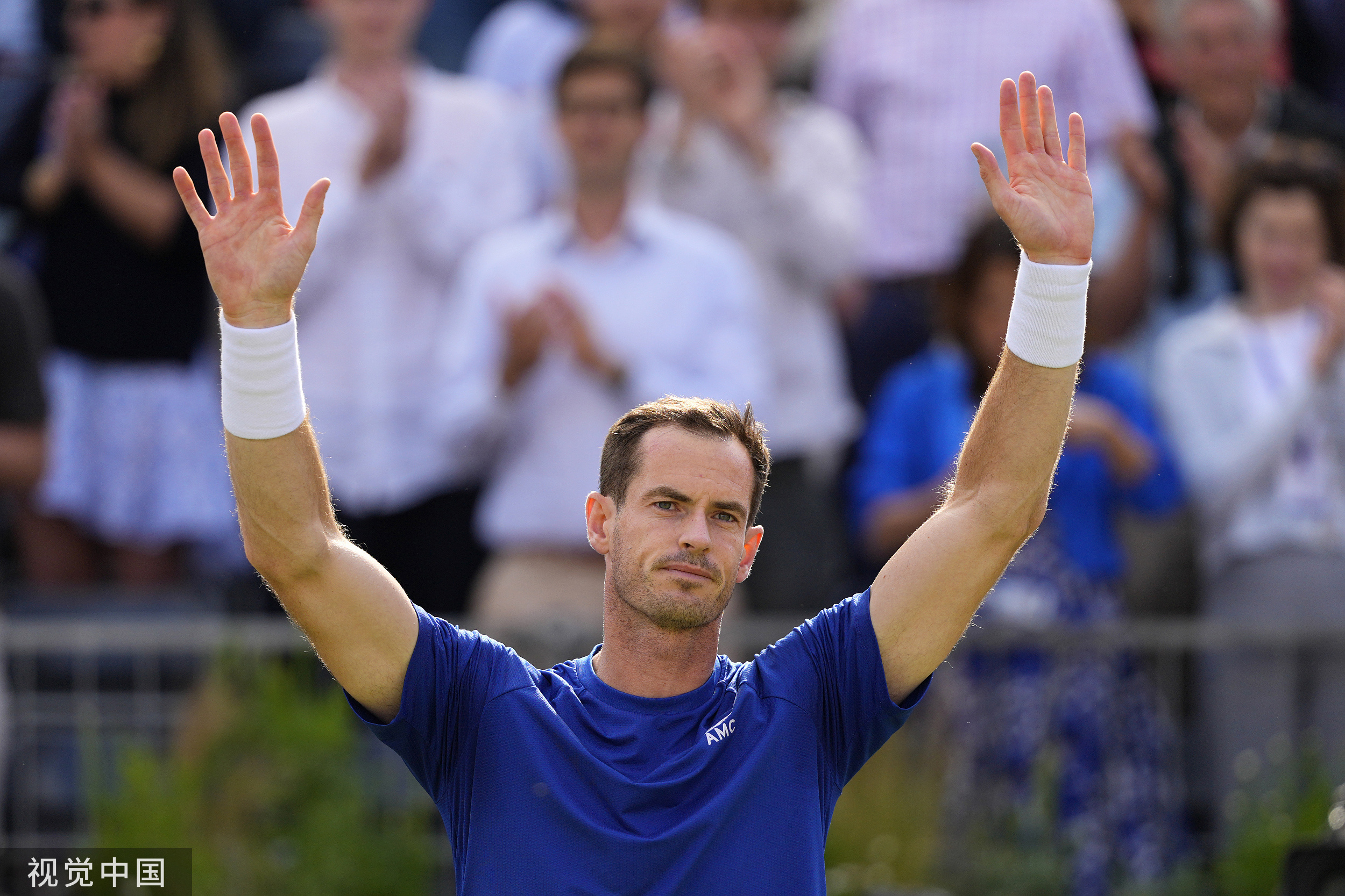 穆雷回归赛场,势不可挡首场状态亮眼,雄鹿观众沸腾!